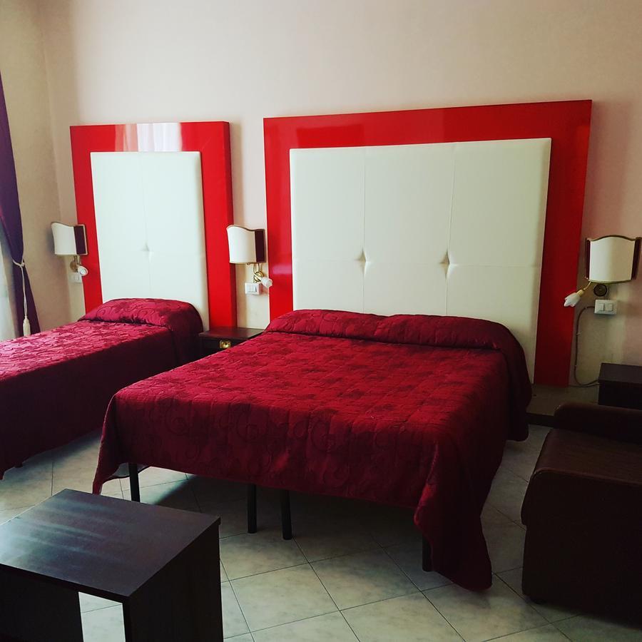Albergo Panorama ฟรัสกาตี ภายนอก รูปภาพ